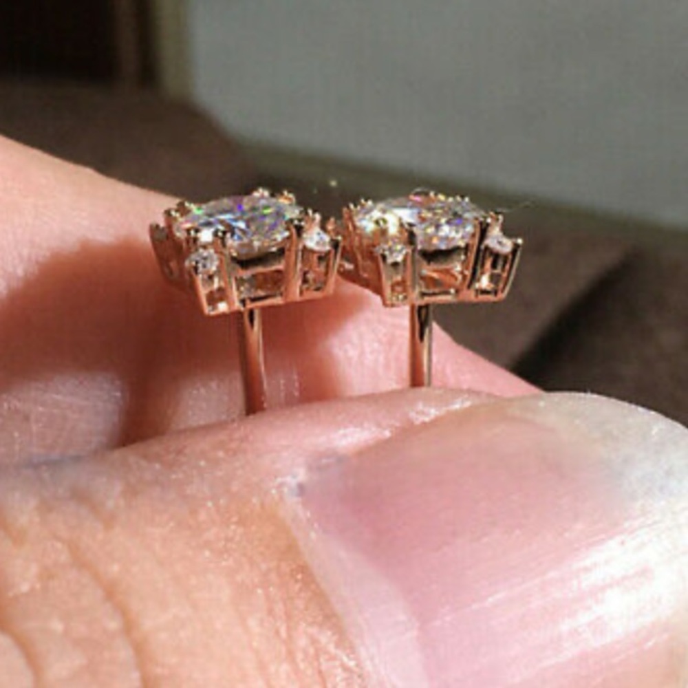 NEW 18k rose gold diamond Earrings - Picture 2 of 4